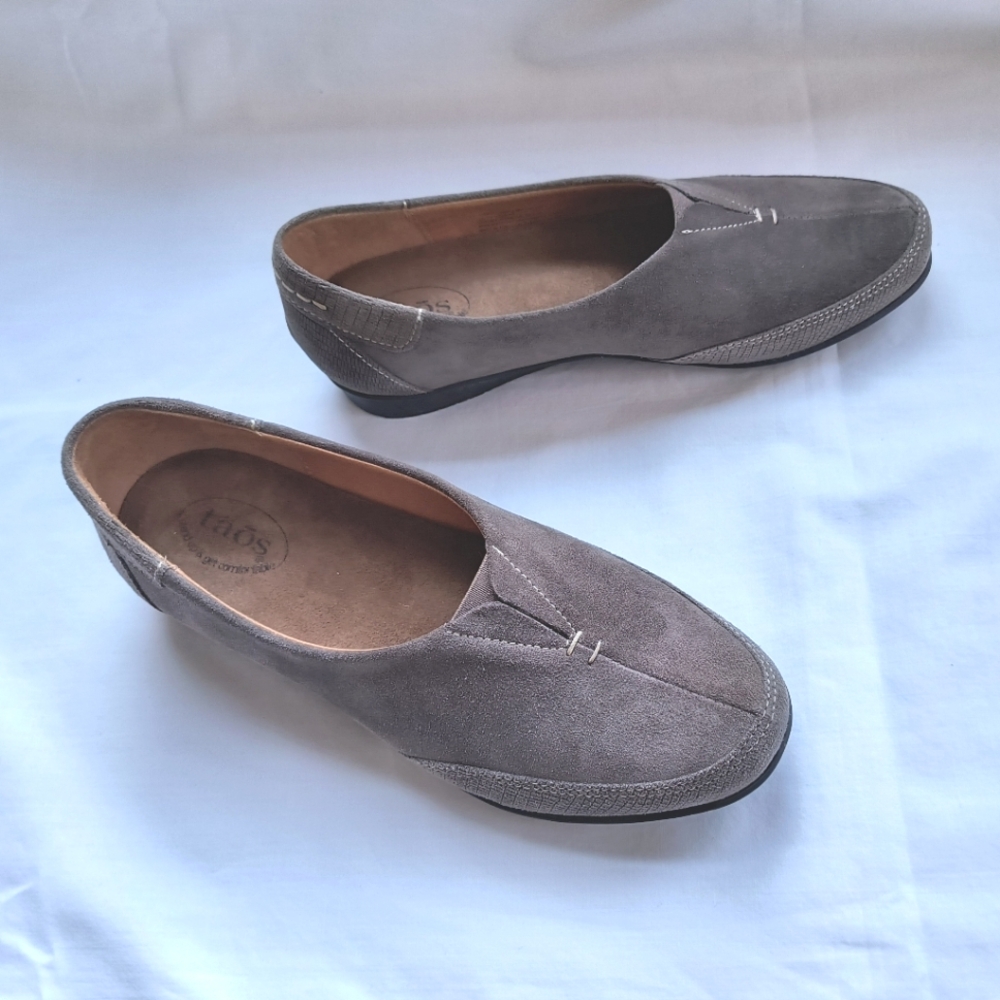 Taos Marvey women's suede slip-on flats